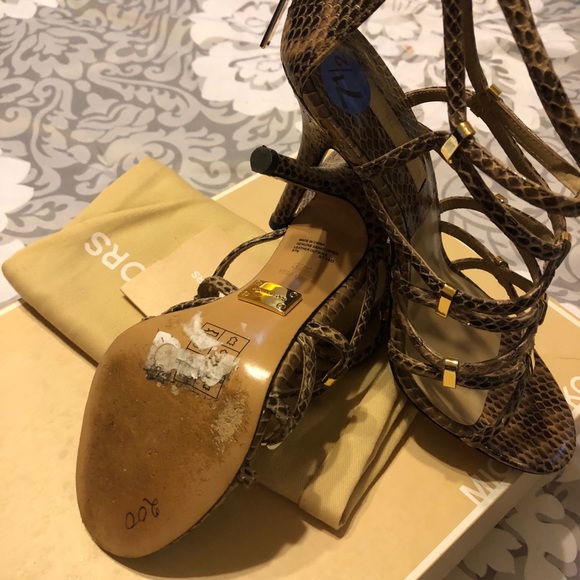 Michael Kors sandals - Picture 3 of 5